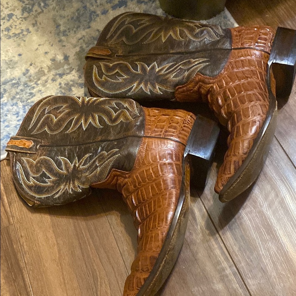 Brown Leather Cowboy Boots - Picture 4 of 9